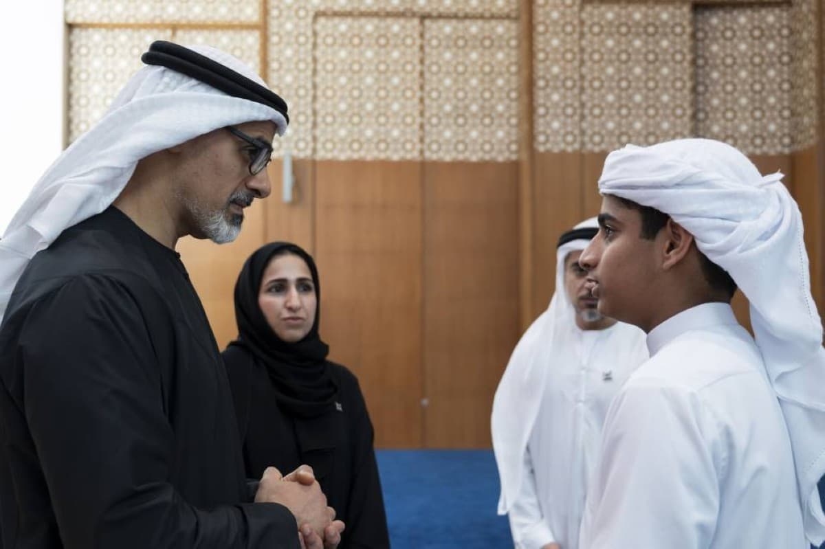 خالد بن محمد بن زايد يلتقي الفائزين بجوائز النسخة الثانية من مسابقة صندوق خليفة لريادة الأعمال