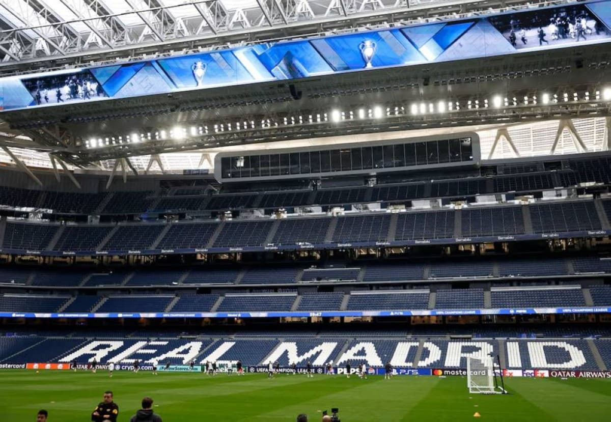 ريال مدريد يقود جهود استضافة نهائي مونديال 2030