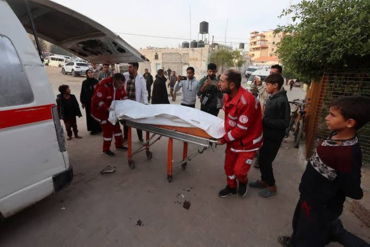 مقتل 11 إثر غارات إسرائيلية على غزة