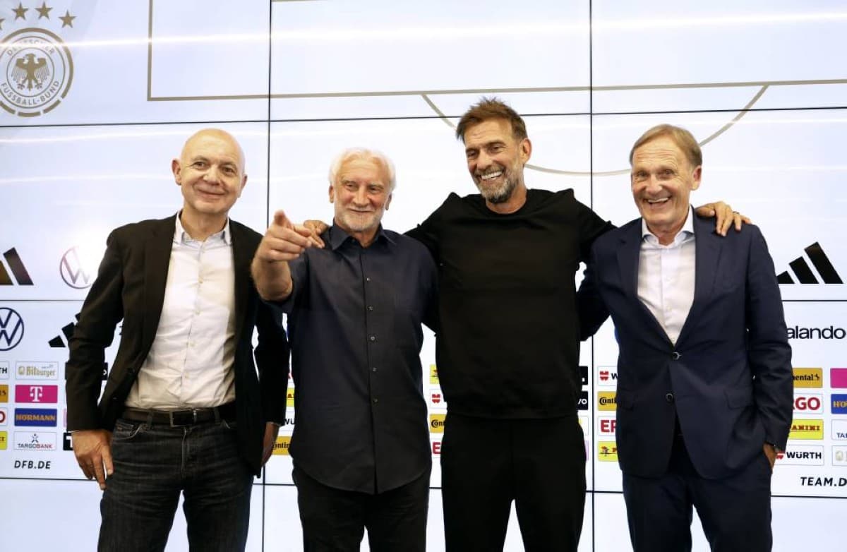 Klopp Announces Coaching Departure