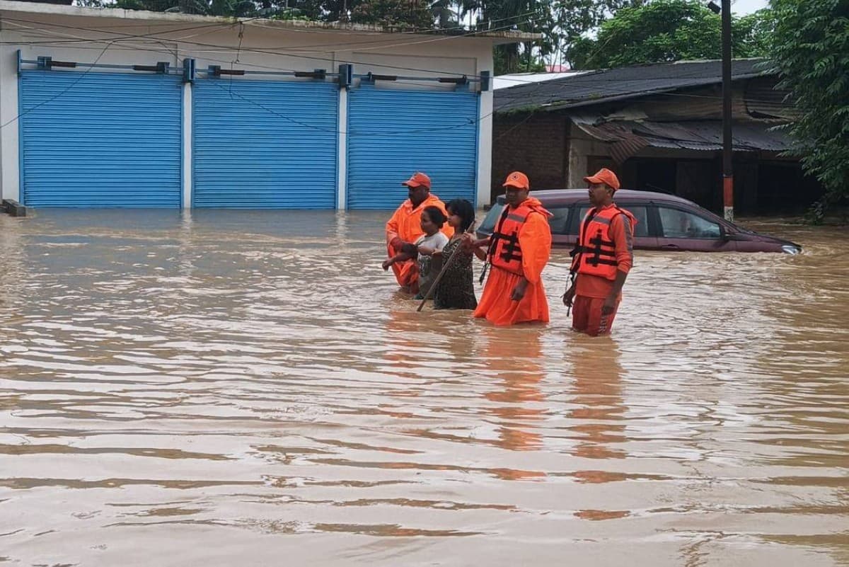 India flood toll reaches 61 dead