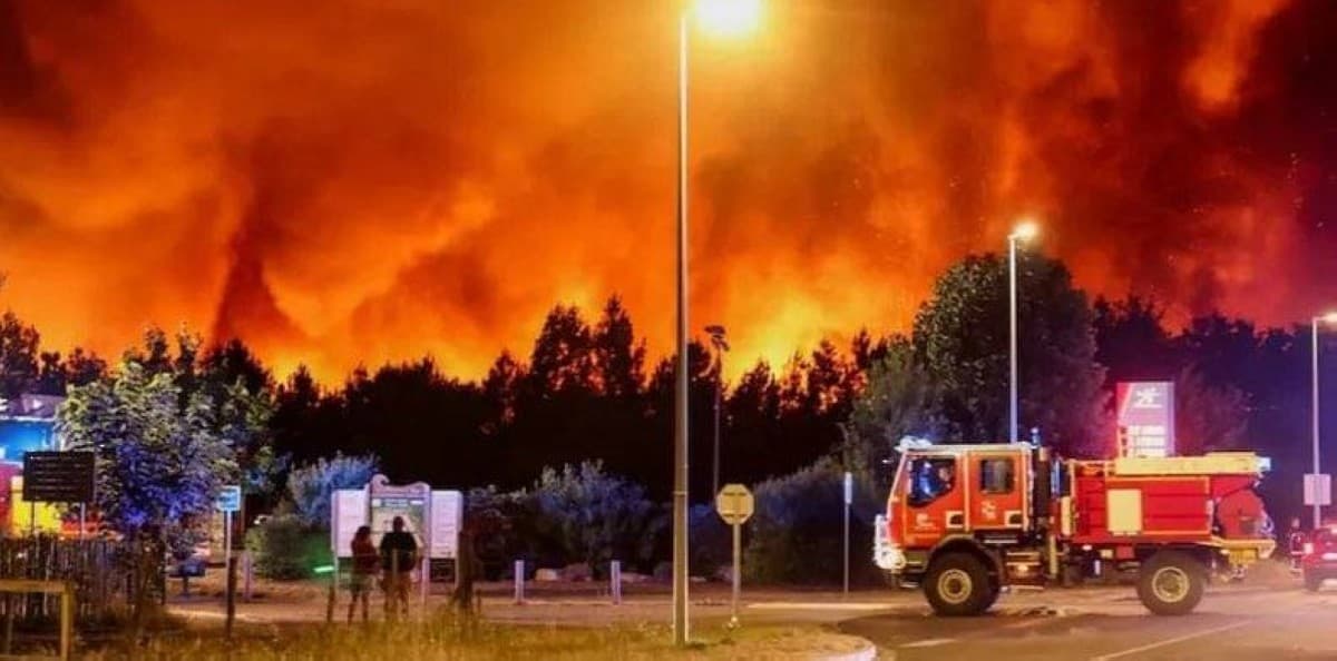 French authorities call for Bordeaux suburb evacuations