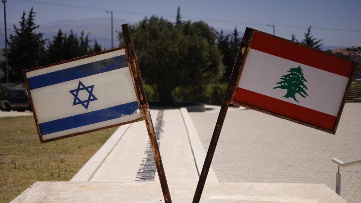 إسرائيل ولبنان يناقشان السلام في روما