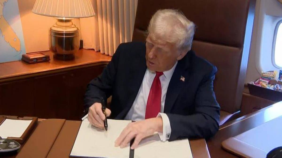 Trump drafts Iran attack plan from plane