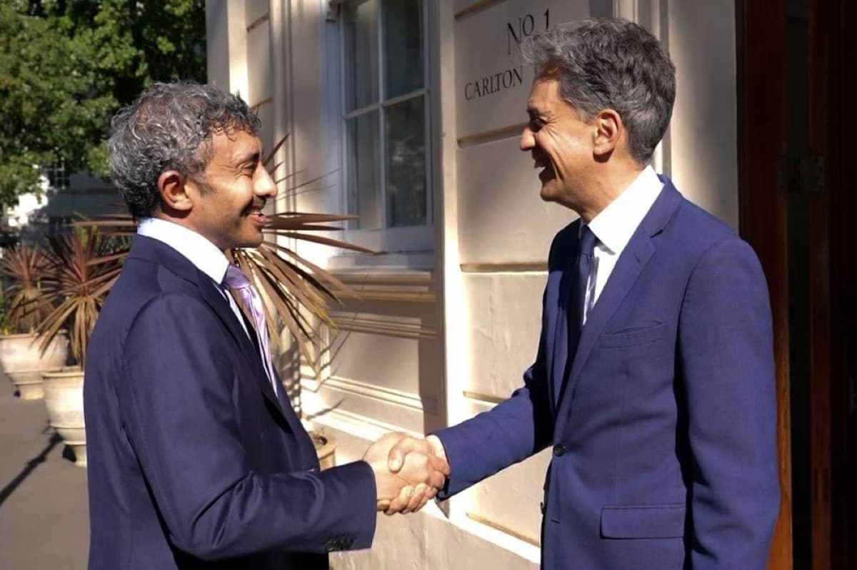 Abdullah bin Zayed discusses with UK Foreign Minister