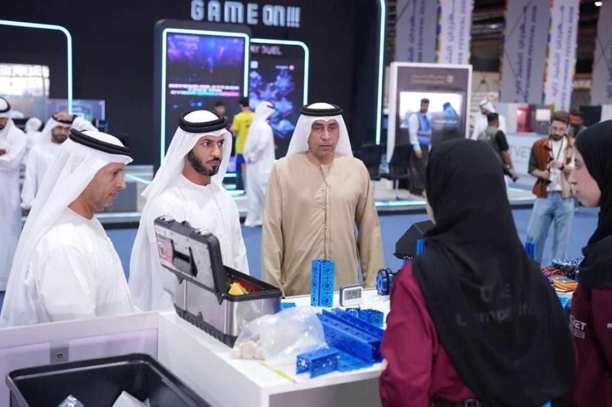 Zayed bin Hamad Al Nahyan visits Sheikh Zayed Summer Festival