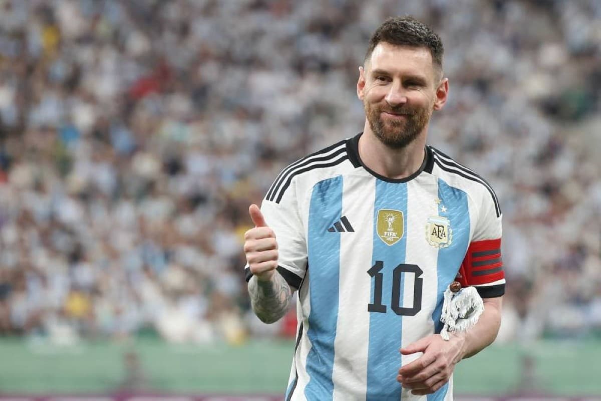 ميسي يدعم ضحايا حرائق مدريد