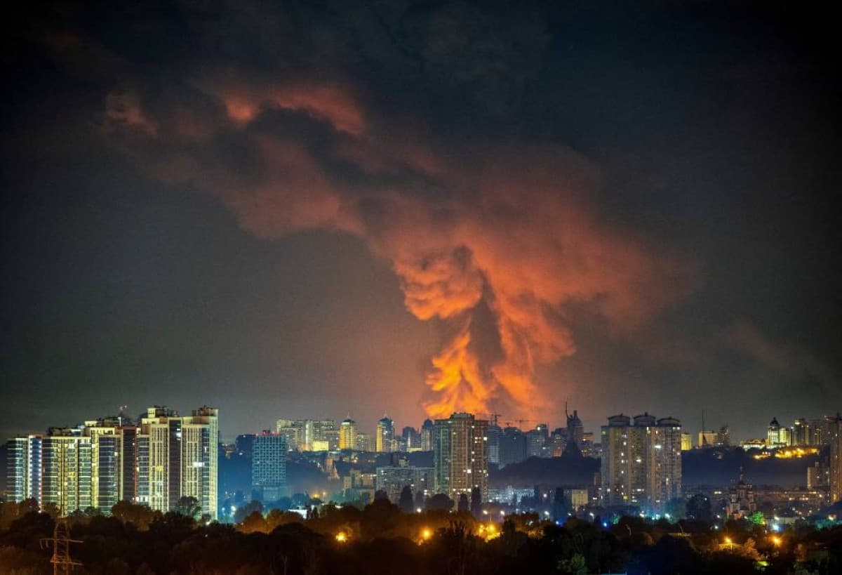 Ukraine reports 15 deaths in Kyiv strikes