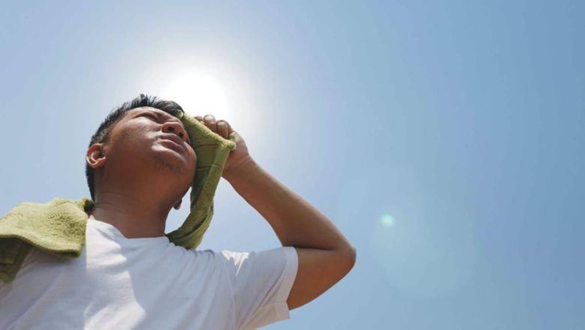 Japan reports 309 heatstroke hospitalizations