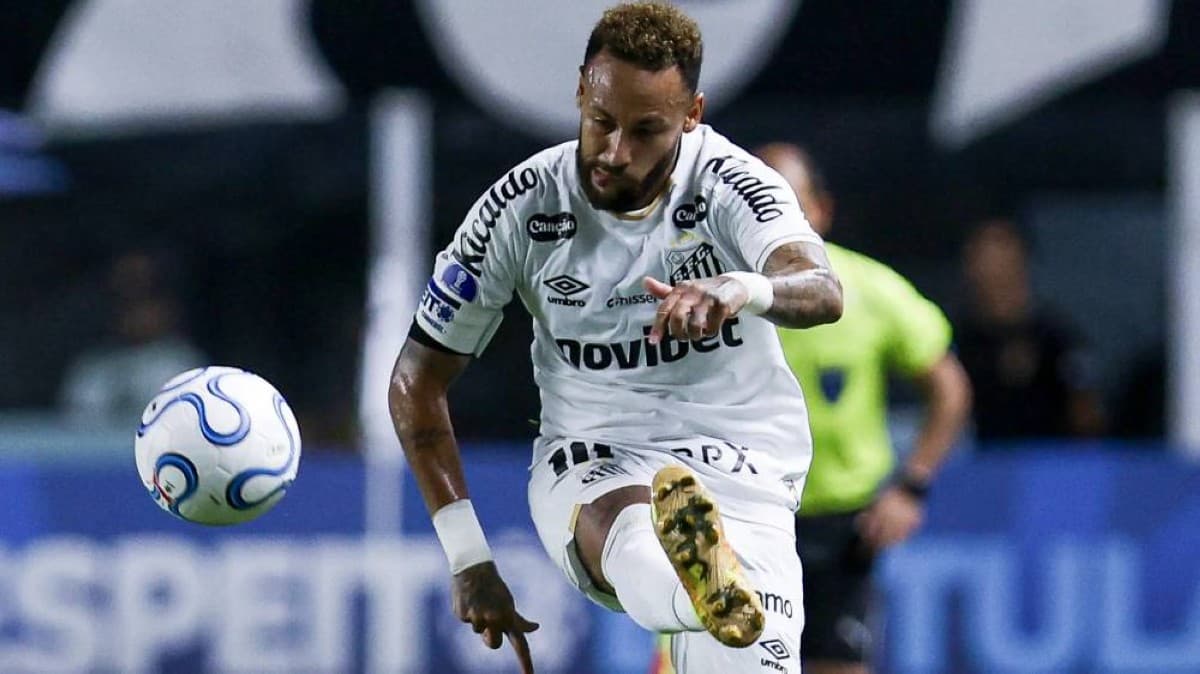 Neymar initiates confrontation with Rimou team