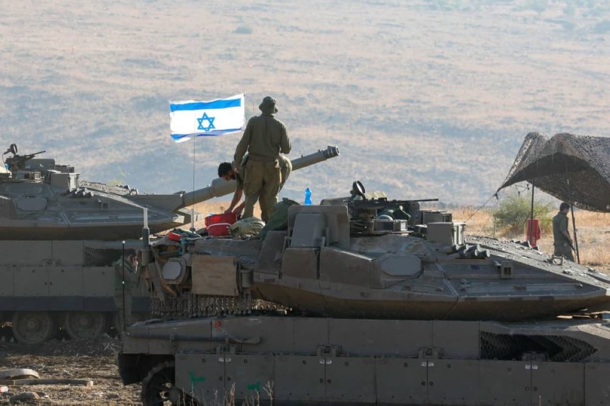 Israeli forces launch strikes on southern Lebanon