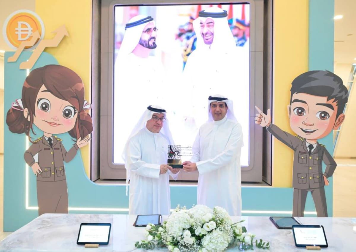 Dubai Holding and Advantage sign digital events memorandum