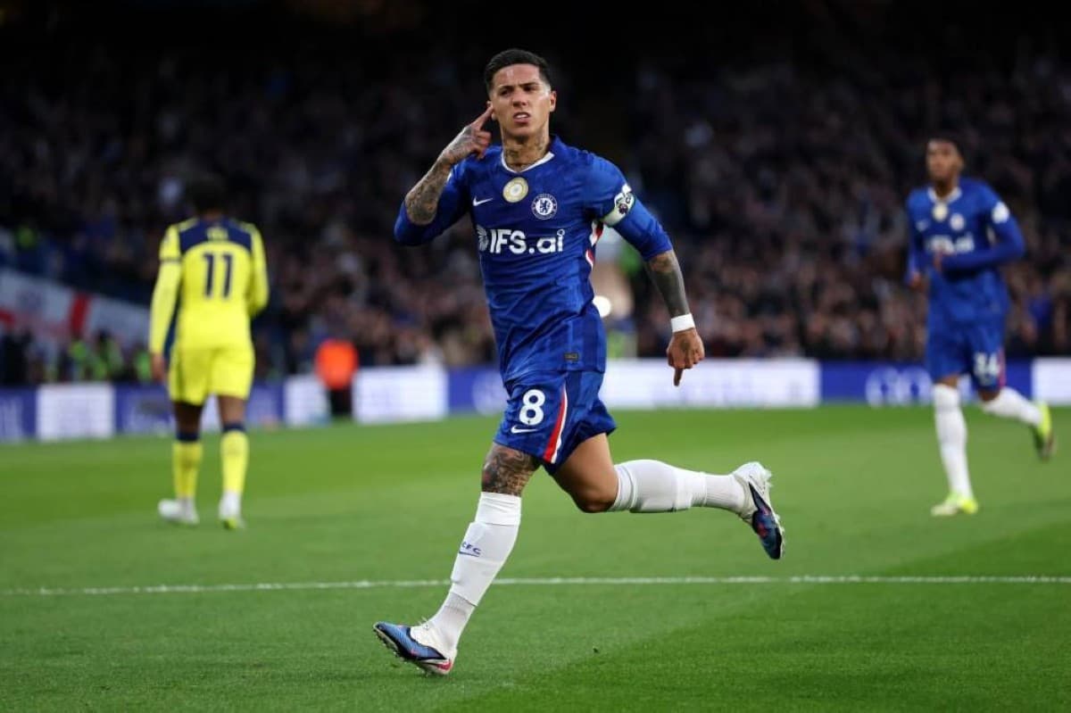 بوعدي يتصدر ليل الكلاسيكو