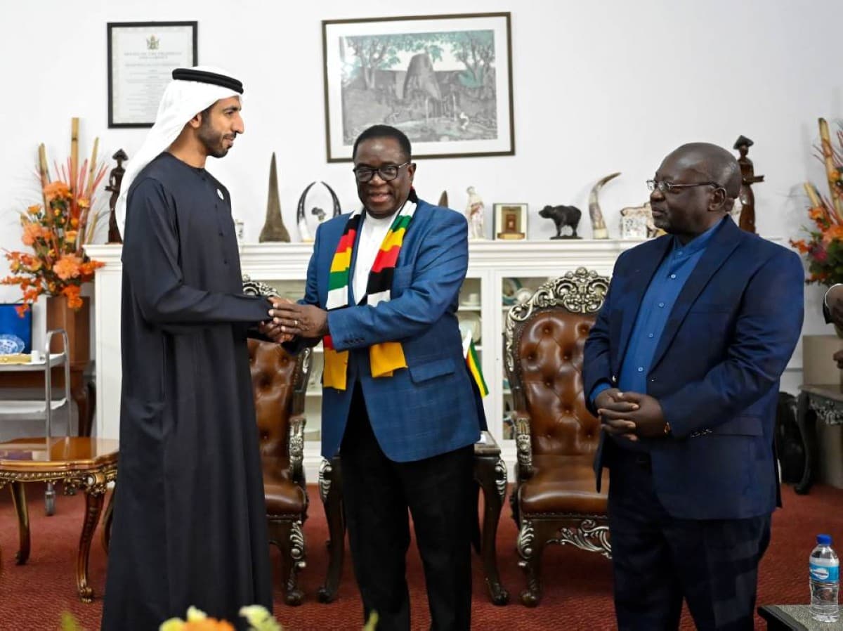 Shakhbout bin Nahyan hosts Zimbabwe leader