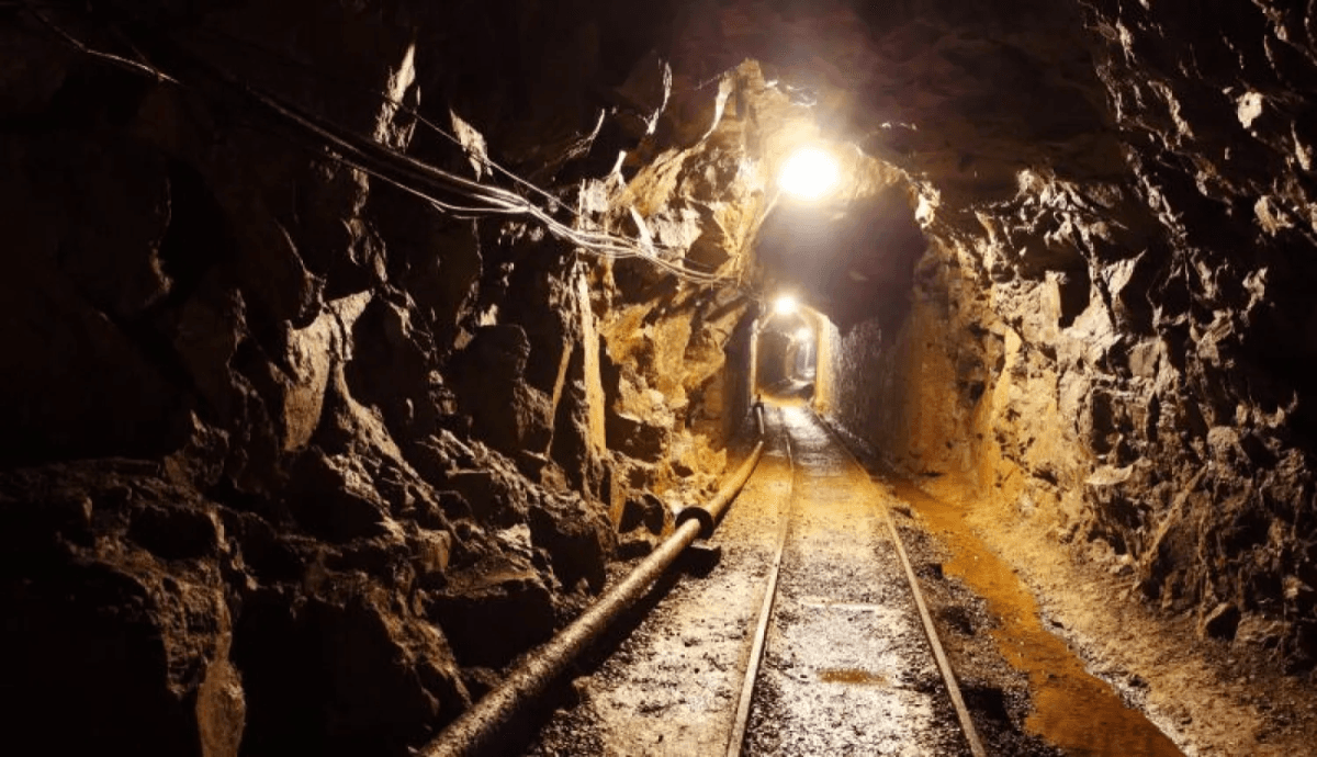 South Africa mine rockfall kills 14 workers