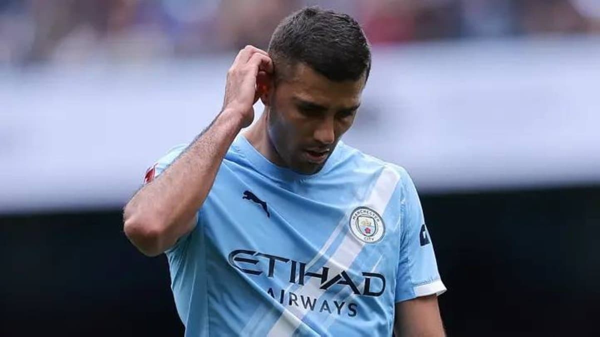 Barcelona's third bid for Rodri