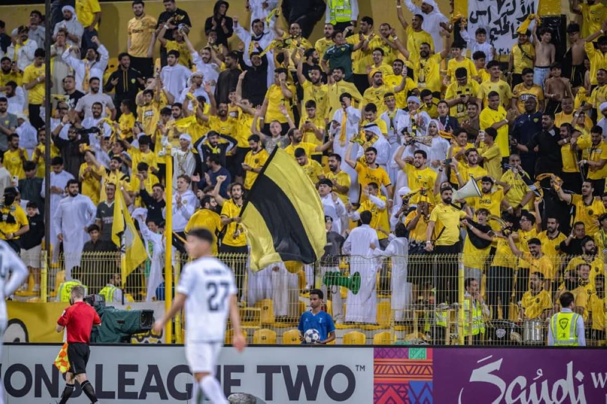 Al-Wasl supporters await match vs United
