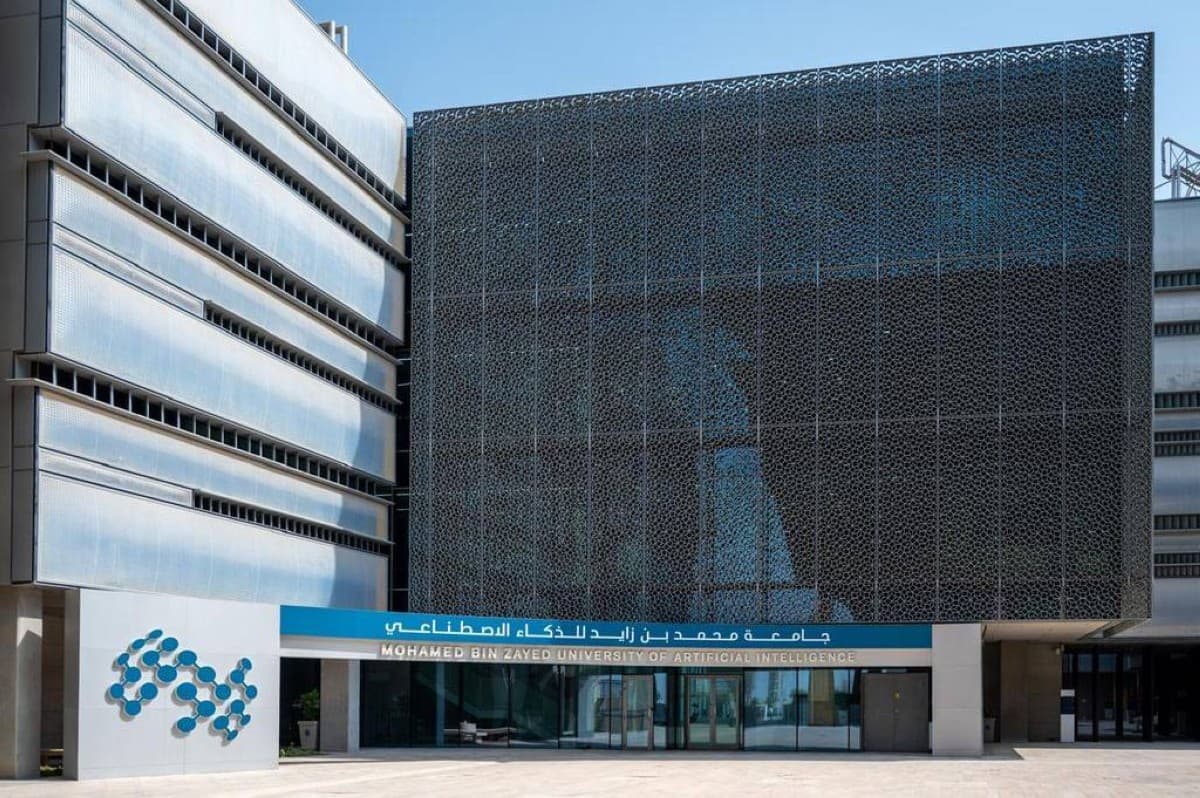 الإمارات تطور ذكاء اصطناعي يتحدث باللهجات العرب