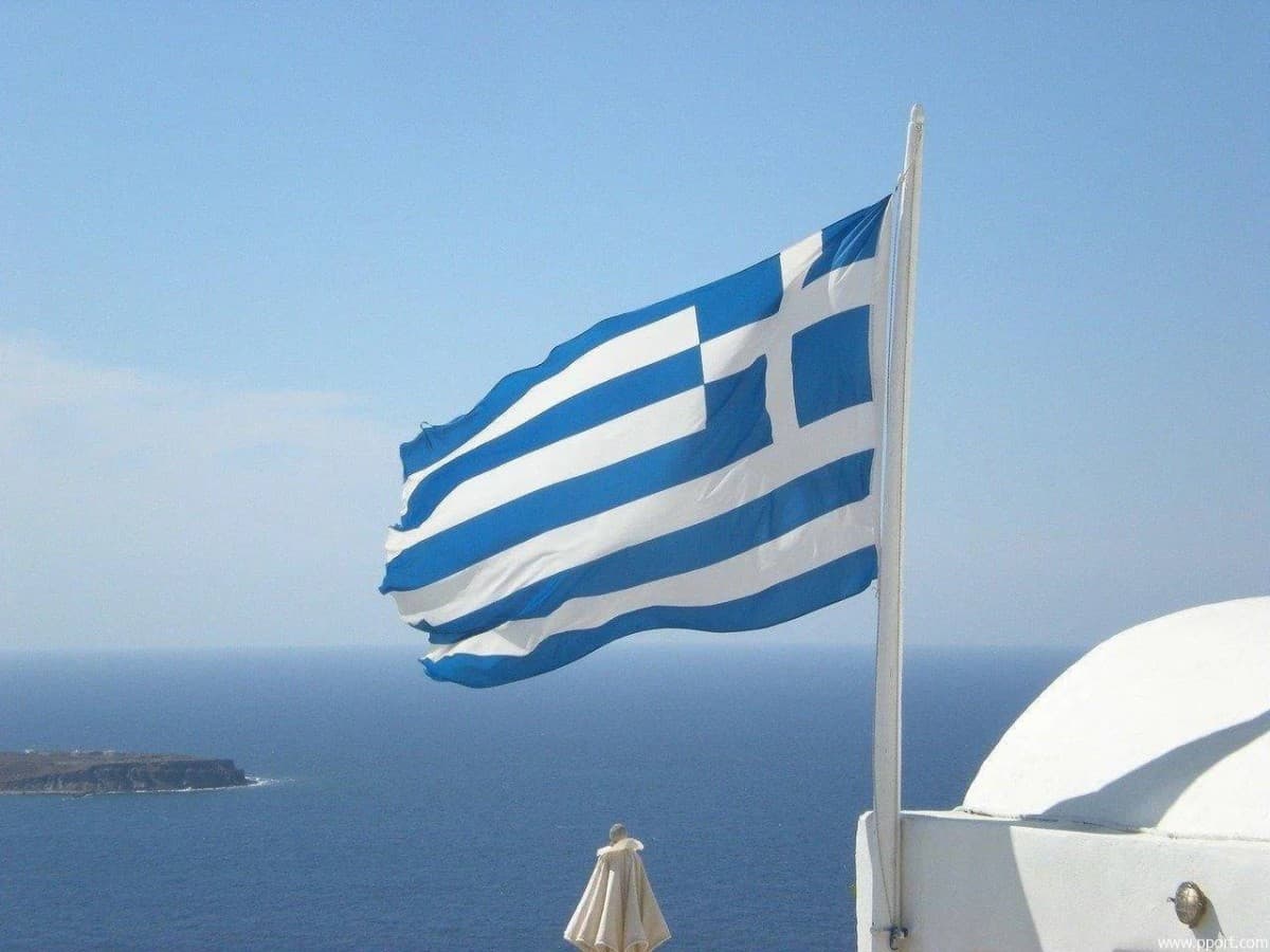 Greece minors face migrant smuggling charges