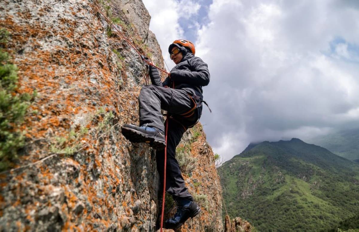 Nahno al-Qimam launches new climbing program