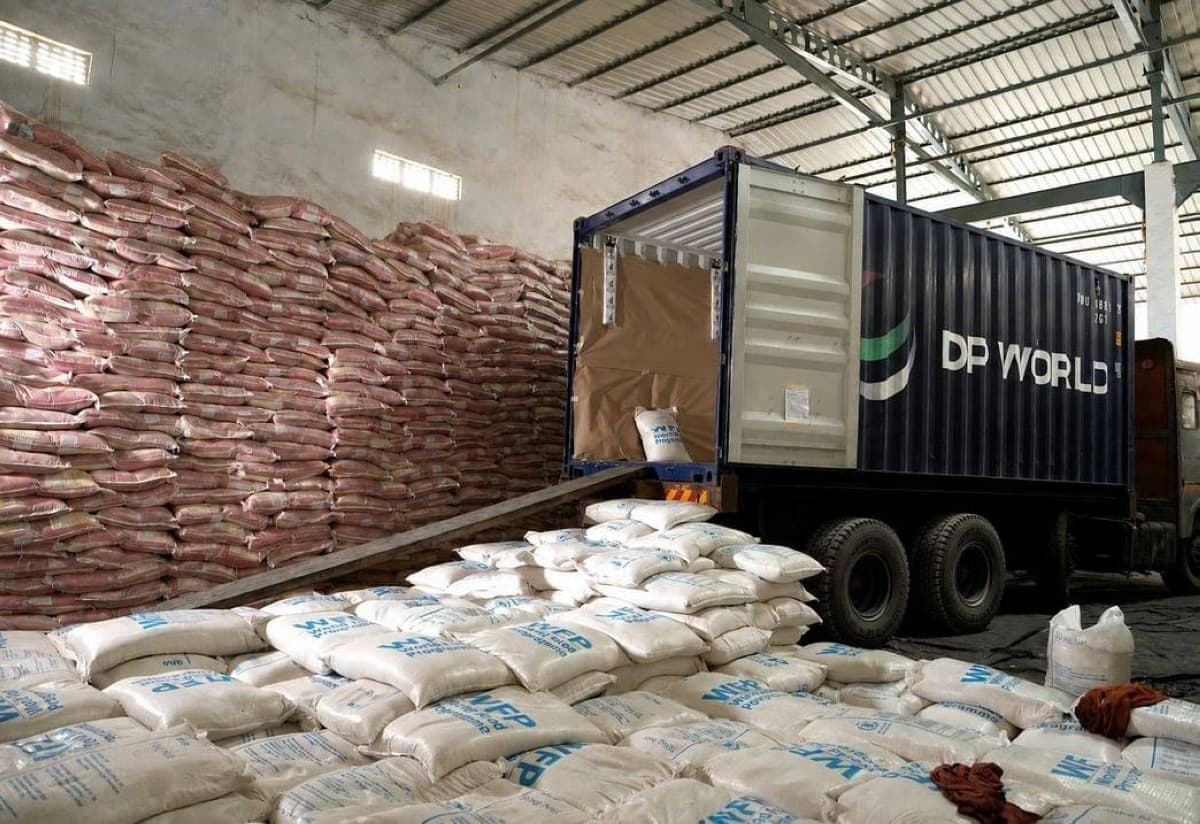 DP World and WFP deliver 5,000 tons of rice to aid Africa