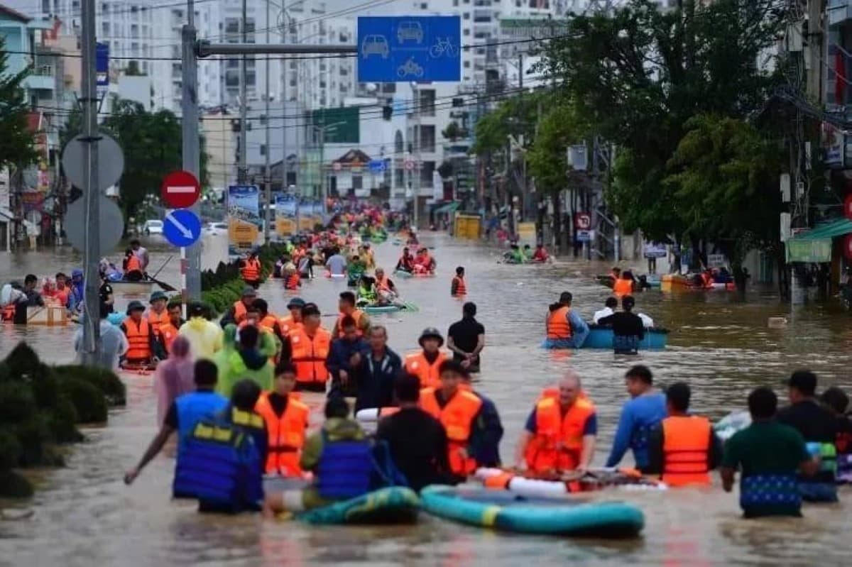 Flood deaths in southern China reach 159