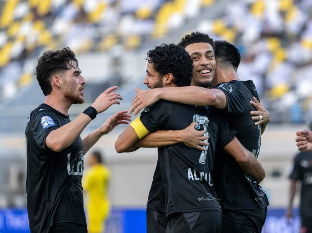 الوصل يركز على شباب الأهلي بعد تغلبه على كلباء