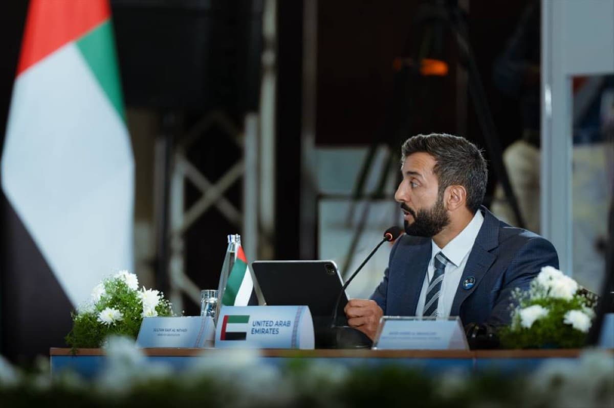 سلطان النيادي في بريكس يعزز تمكين الشباب