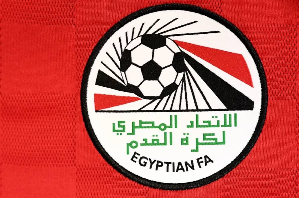 الأهلي يعكس تأخره للفوز على إنبي