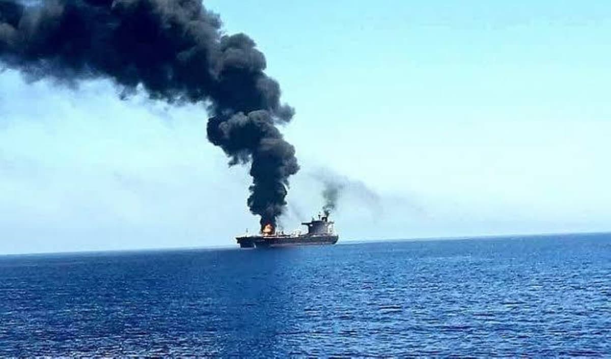 Oil tanker struck off Yanbu sparking fire