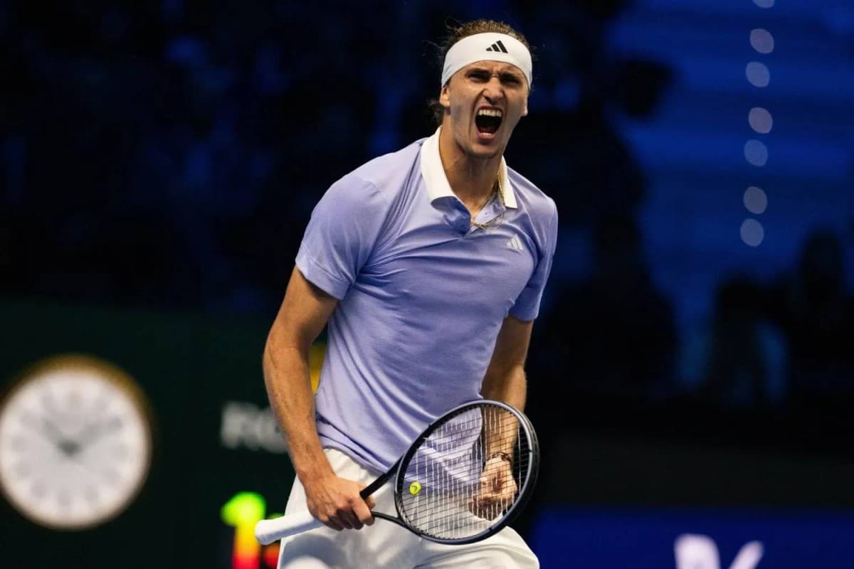 Zverev moves past Alcaraz to second