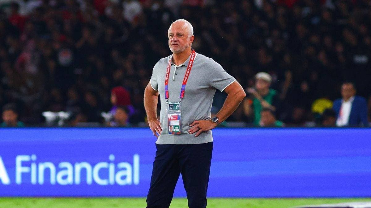 Iraq prolongs Arnold's tenure
