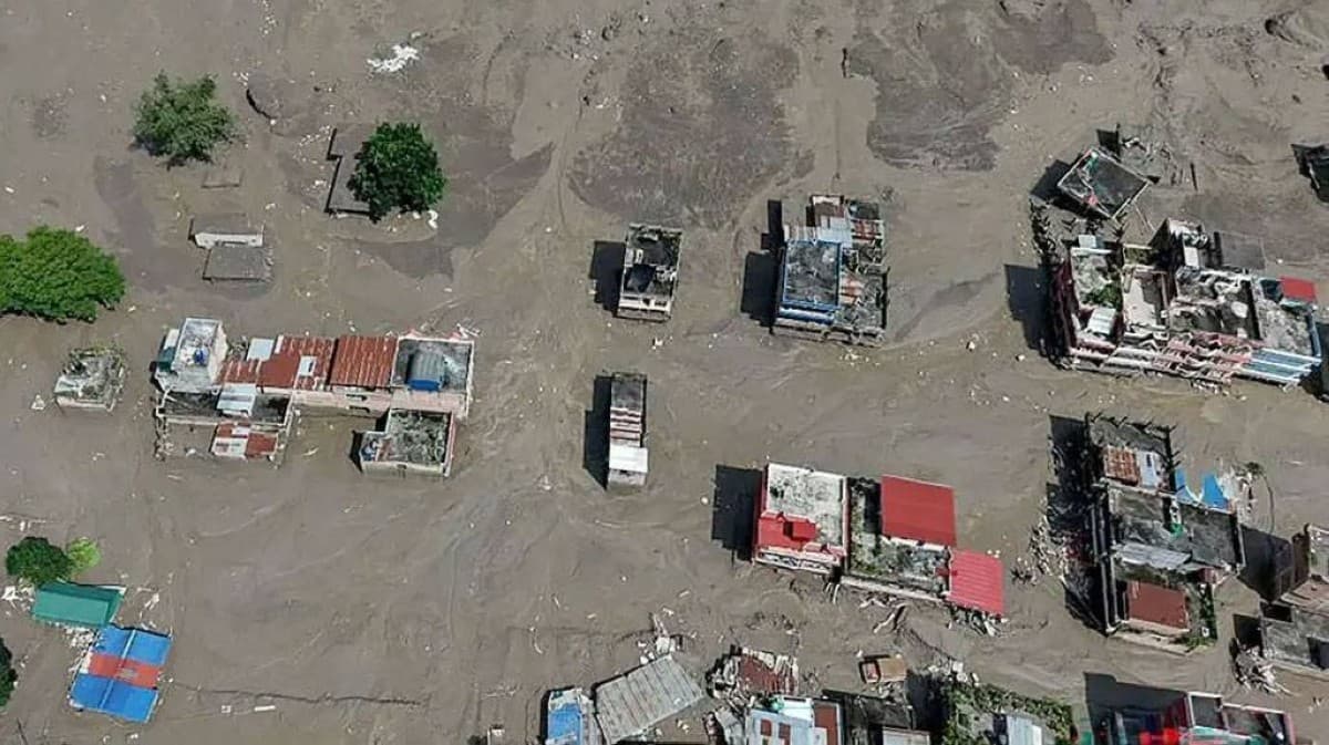 Nepal flood causes 384 tourist casualties