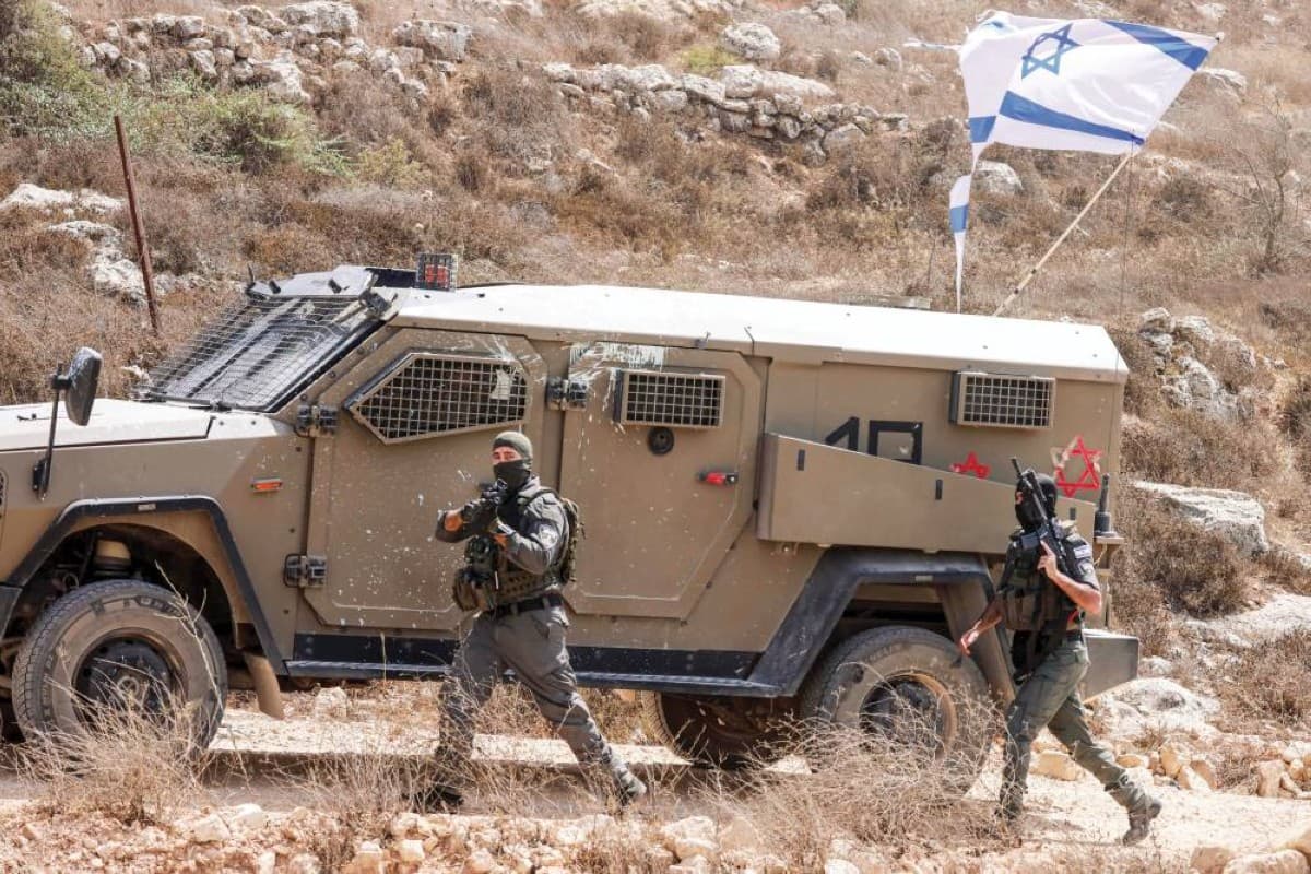 West Bank settlers attack land and homes