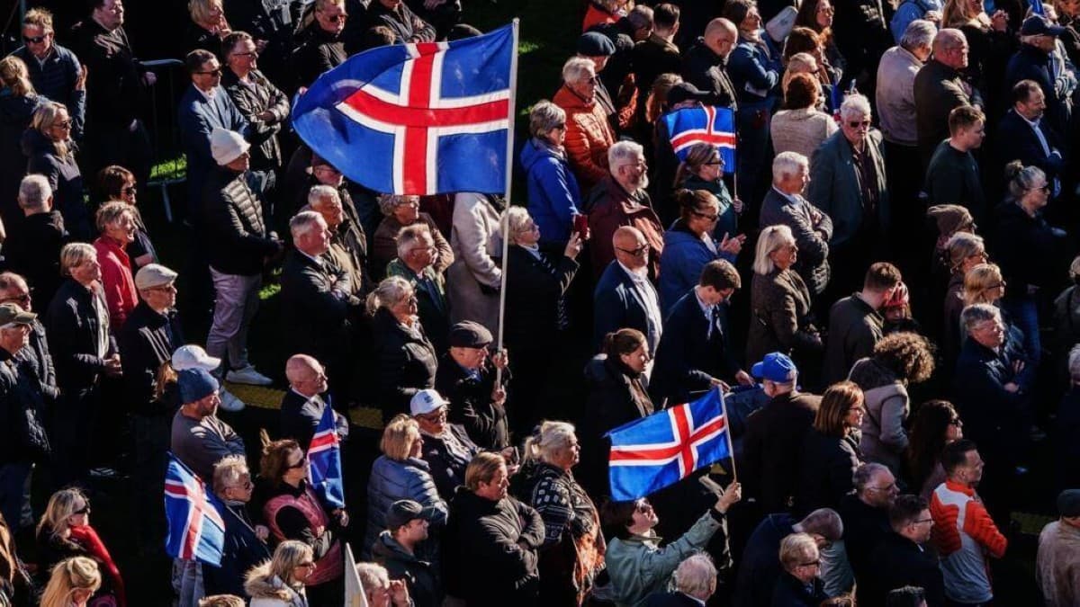 Icelanders reject EU membership