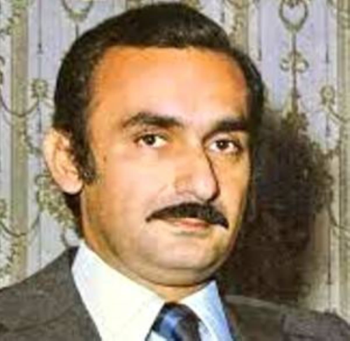 نائل أحمد النقيب.. مروج علم الأورام بالكويت