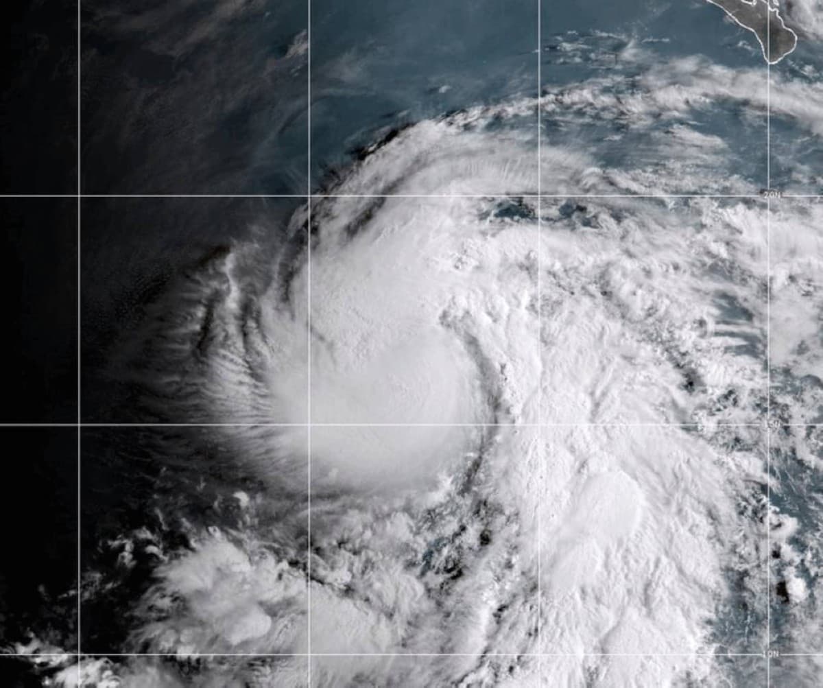 Karina Upgrades to Major Hurricane