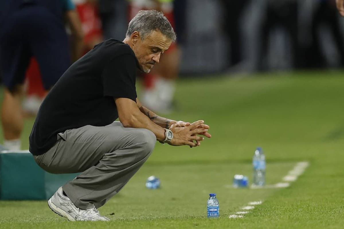 Paris Saint-Germain moves past Monaco loss