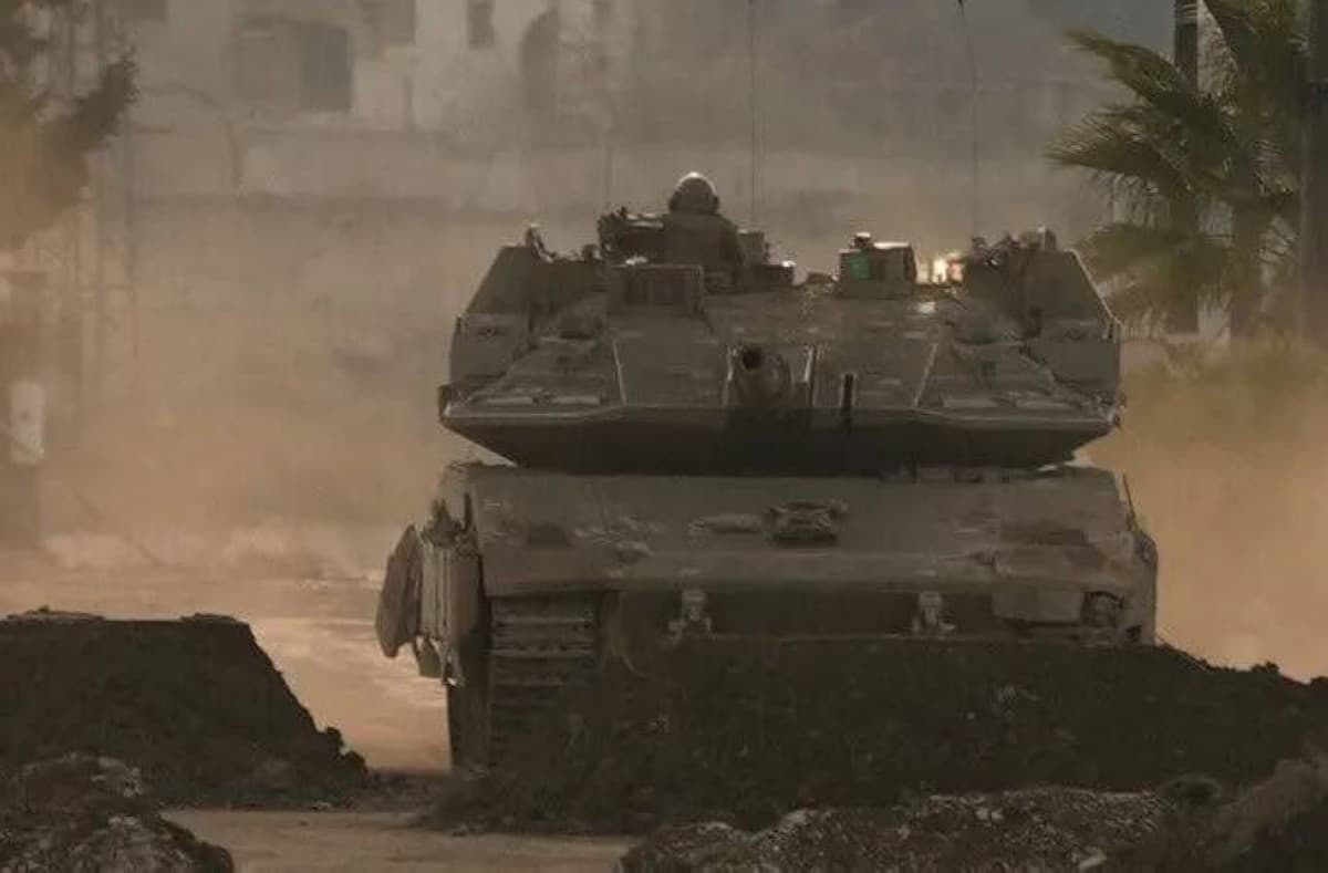 Israeli artillery targets Rif Quneitra in southern Syria
