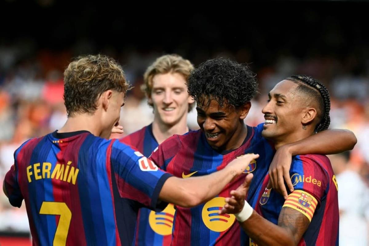 Barcelona secures five-goal win over Valencia