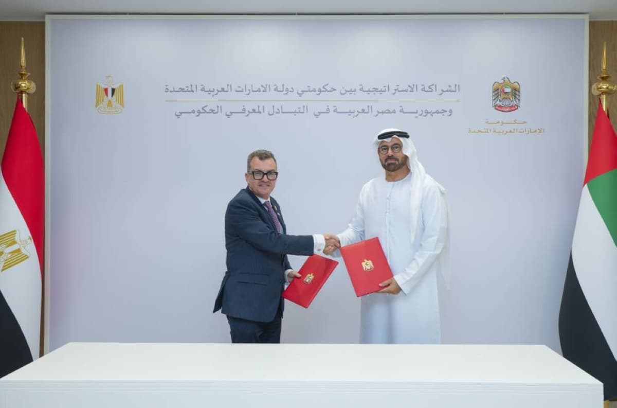 الإمارات ومصر تجددان تعاون التحديث الحكومي