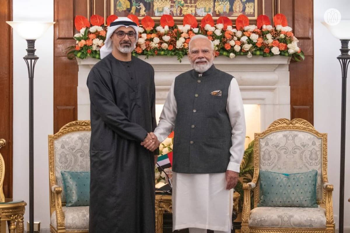 Khaled bin Mohamed and Indian PM discuss relations