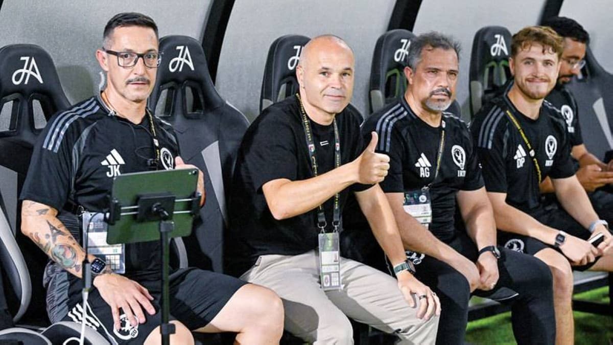 إنيستا ينقذ غلف يونايتد من فوز أول