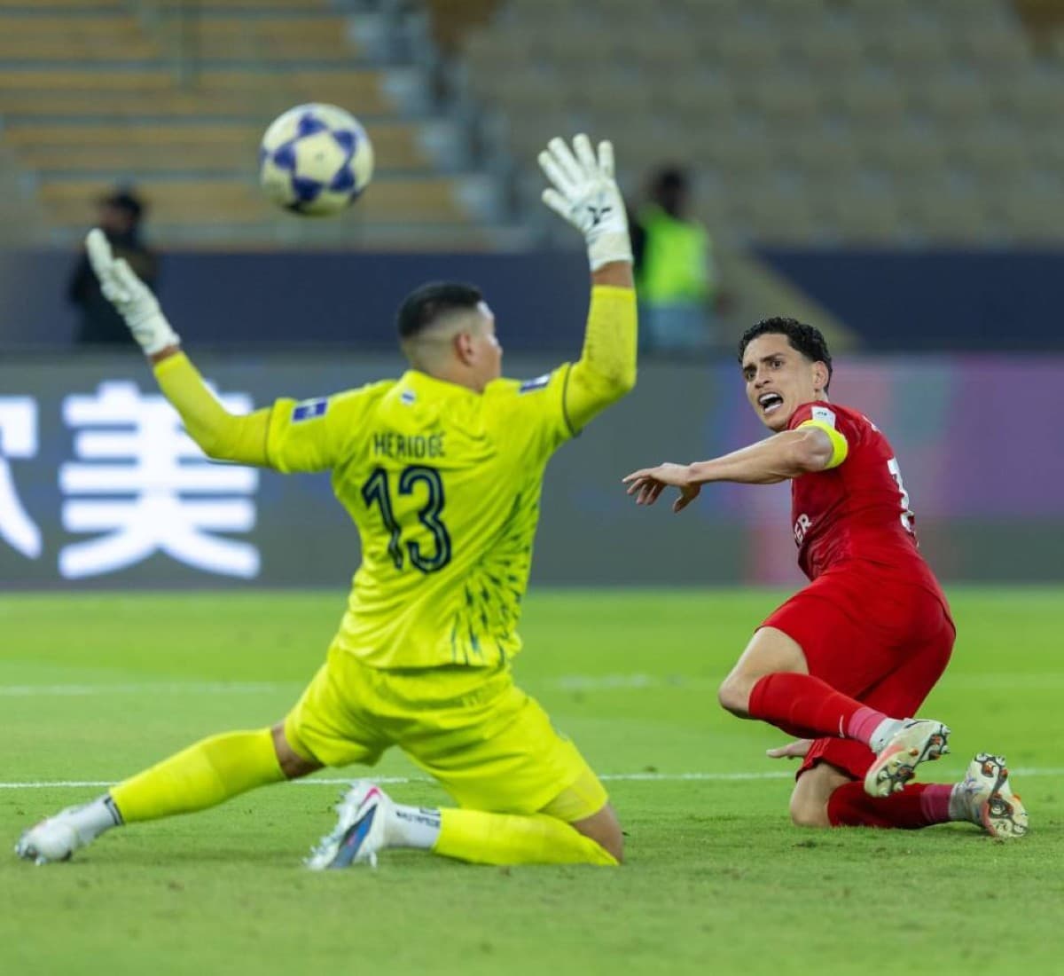 نادي الإمارات يبدأ مشواره في دوري أبطال آسيا