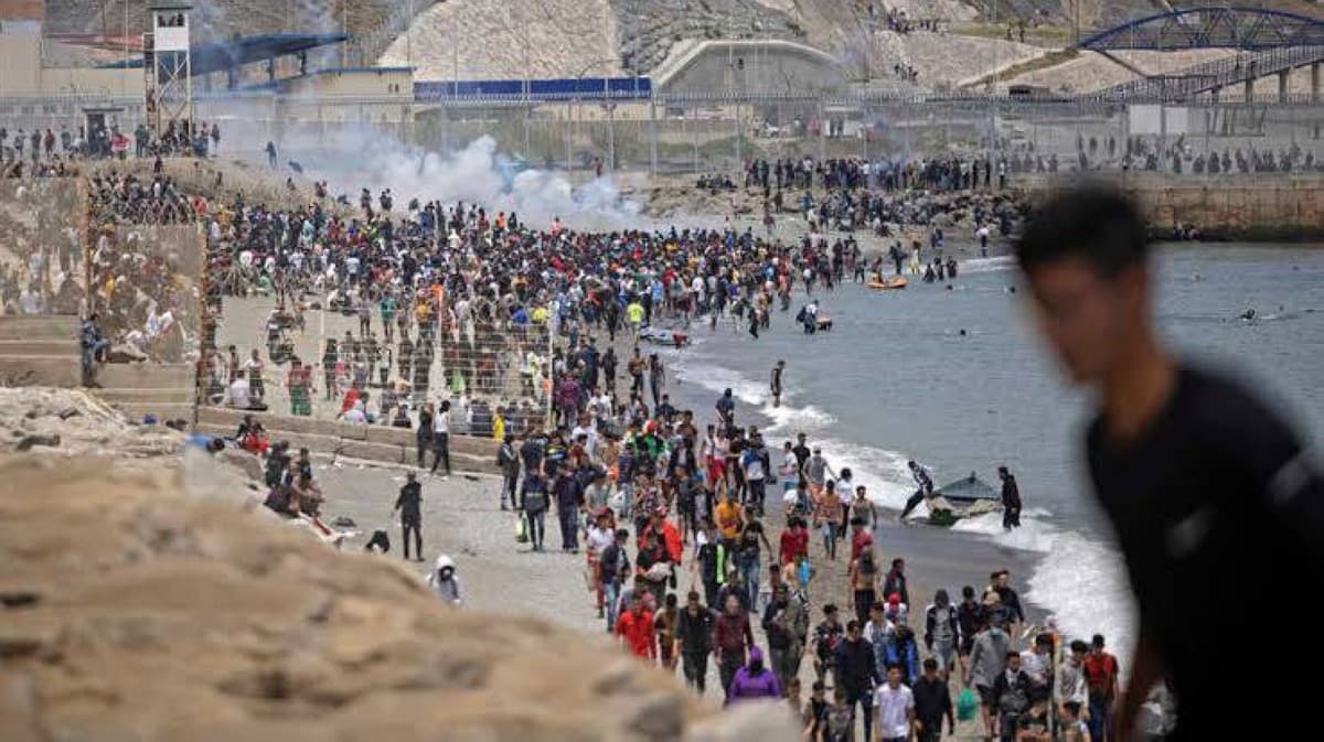 Spain sends back 5300 migrants from Ceuta