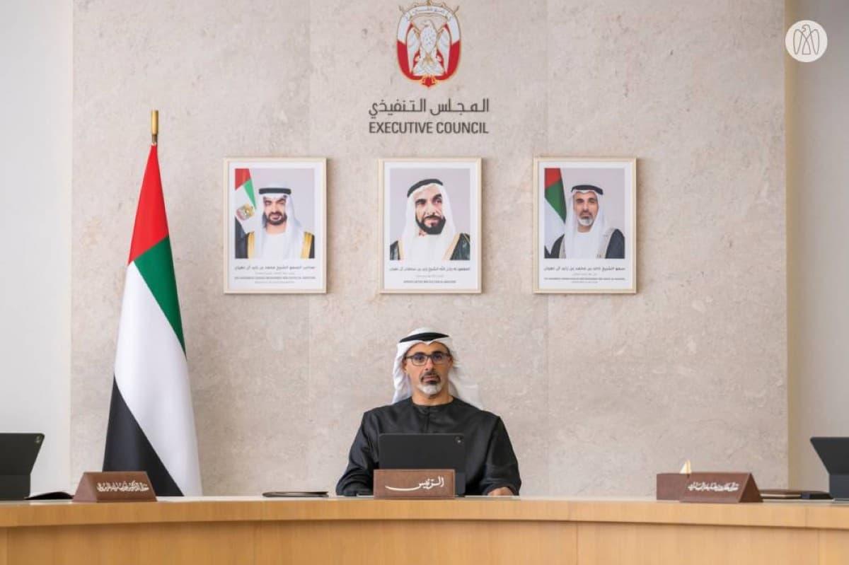 Khaled bin Mohammed chairs Abu Dhabi AI meeting