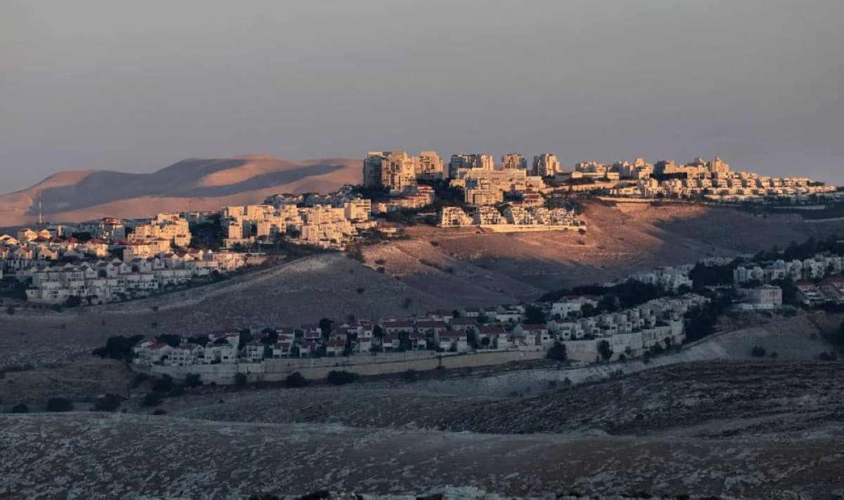 Israel postpones "E One" settlement tenders