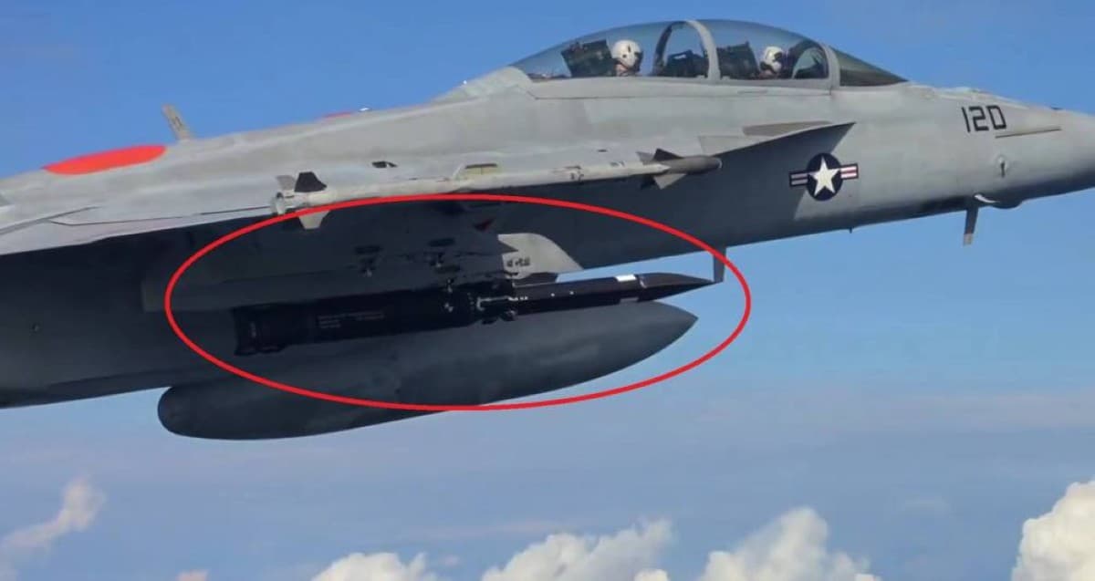 Long-range deadly lightning weapon