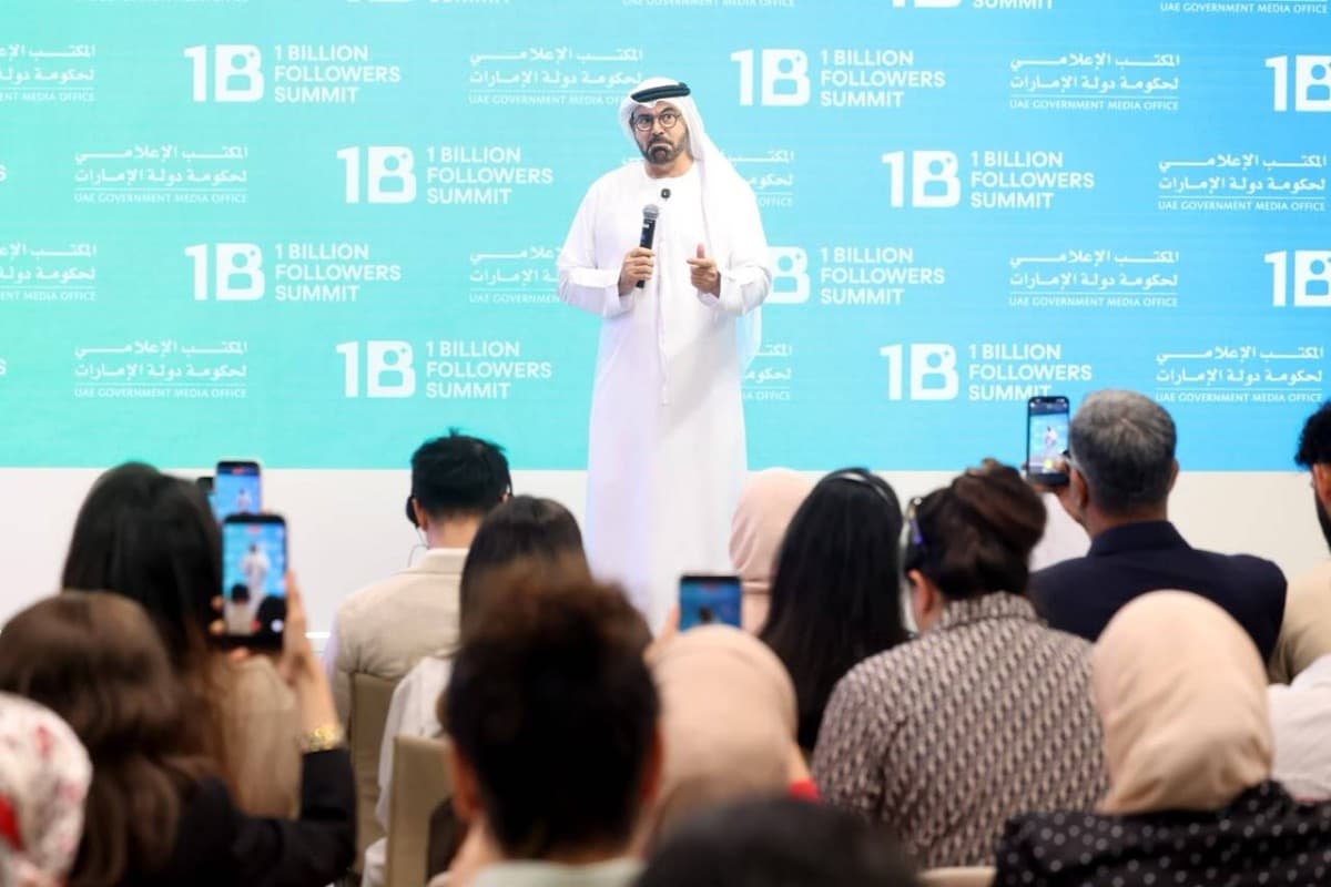 محمد القرقاوي: الإمارات رائدة في الإعلام الجديد