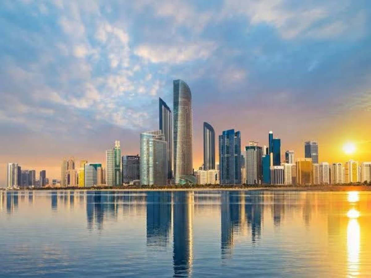 Abu Dhabi Forum Starts 10th Session
